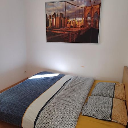 T2 En Rez De Chaussee De Villa A Cuers Dış mekan fotoğraf